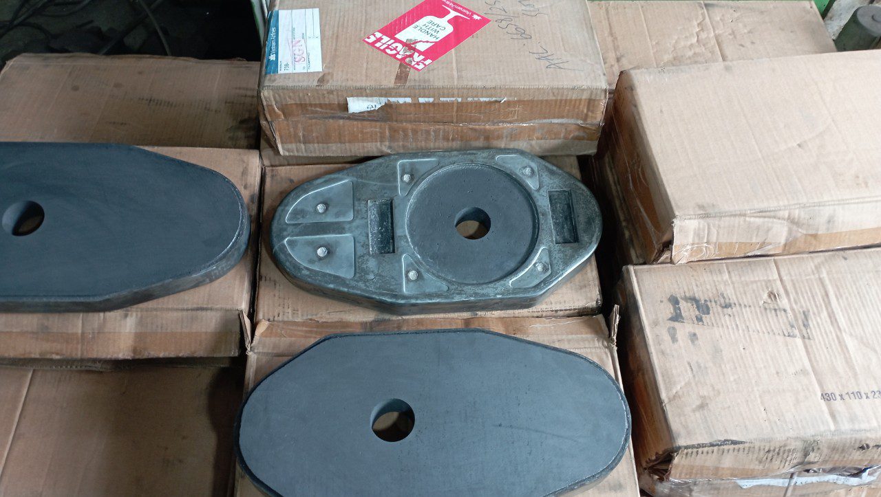 xử lý nước thải gốm sứ ở công đoạn điều hòa và sàng cặn