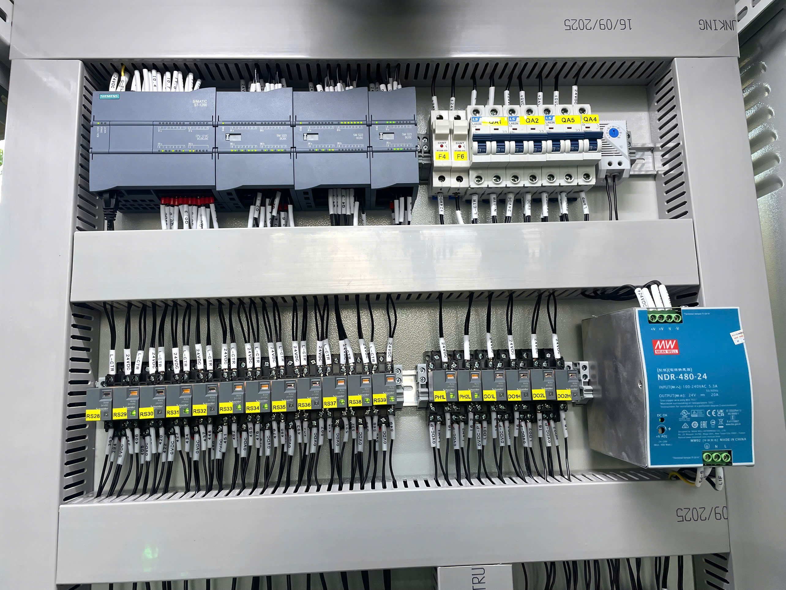 Thi công tủ điện xử lý nước thải 900m3/ngày tại Bình Phước 6 Thi công tủ điện xử lý nước thải
