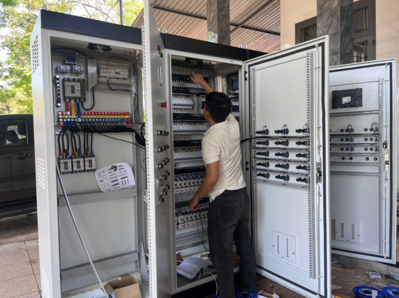Tủ Điện Xử Lý Nước Thải: Cấu Tạo, Nguyên Lý, Sơ Đồ & Cách Chọn Đúng