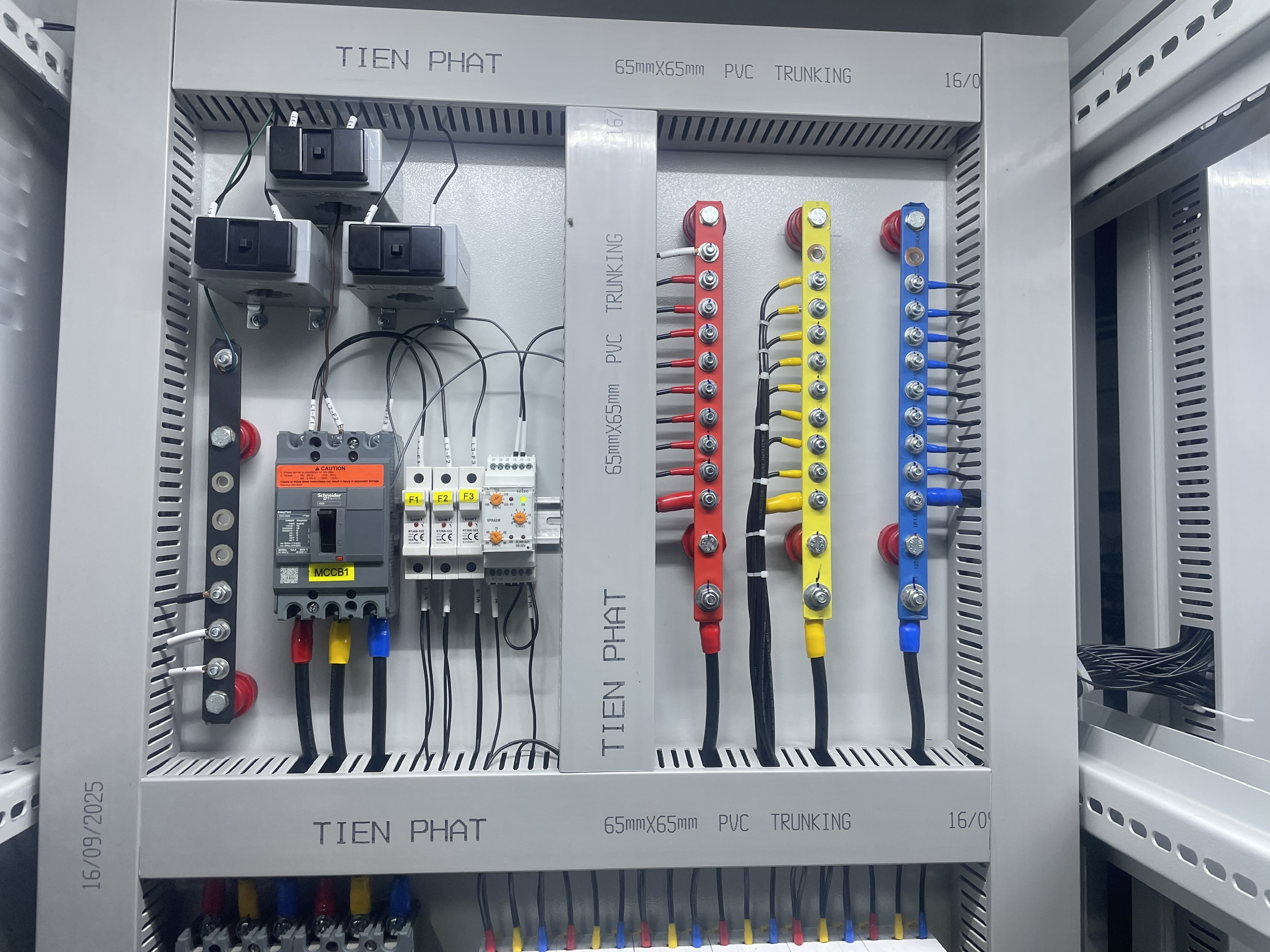 Phân Tải Tủ Điện 620m3 Phúc Yên: 8 Bước Ổn Định