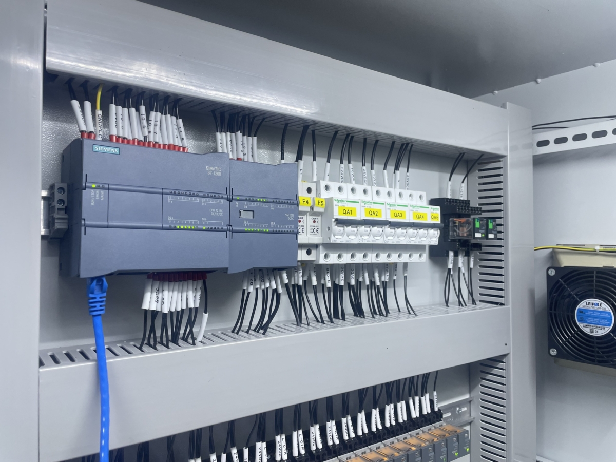 Tủ Điện Xử Lý Nước Thải: Cấu Tạo, Nguyên Lý & Checklist Chọn Mua 2026
