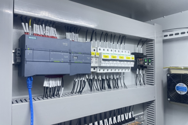 Tủ Điện Xử Lý Nước Thải: Cấu Tạo, Nguyên Lý & Checklist Chọn Mua 2026